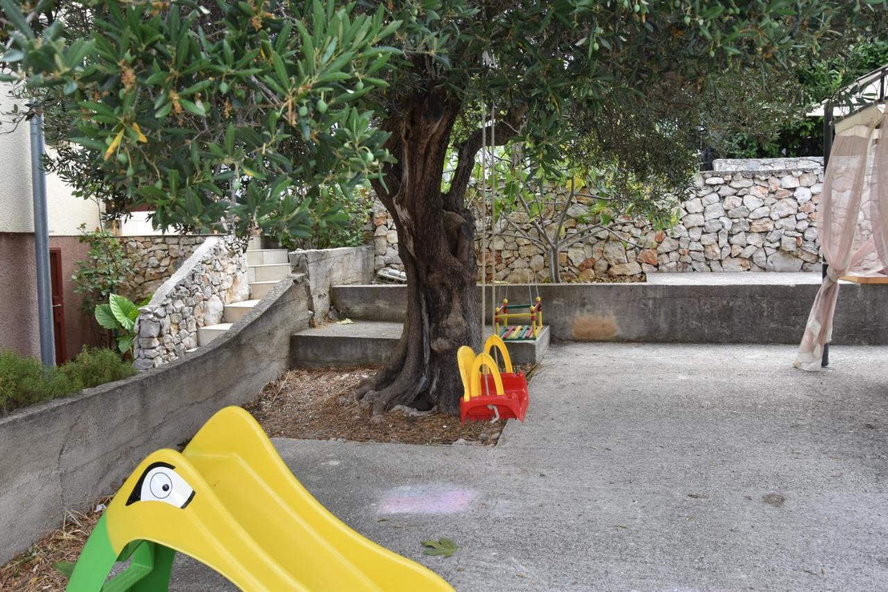 Apartmani Meri Ražanj 外观 照片