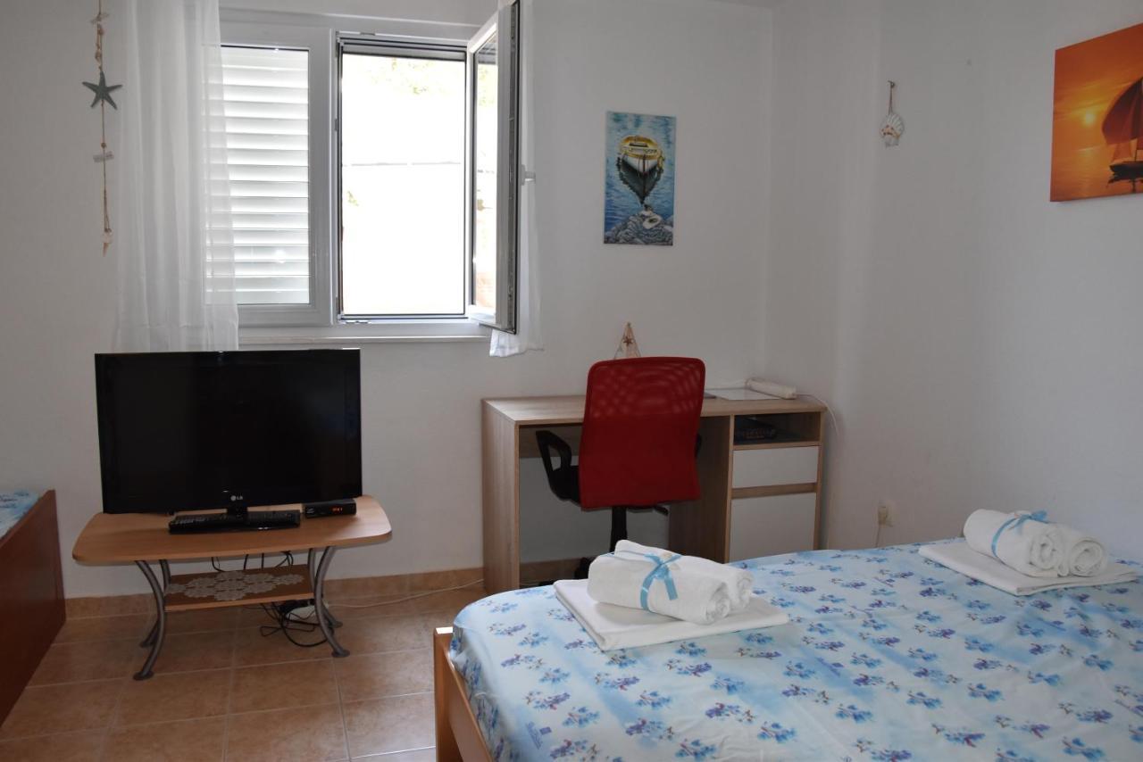 Apartmani Meri Ražanj 外观 照片