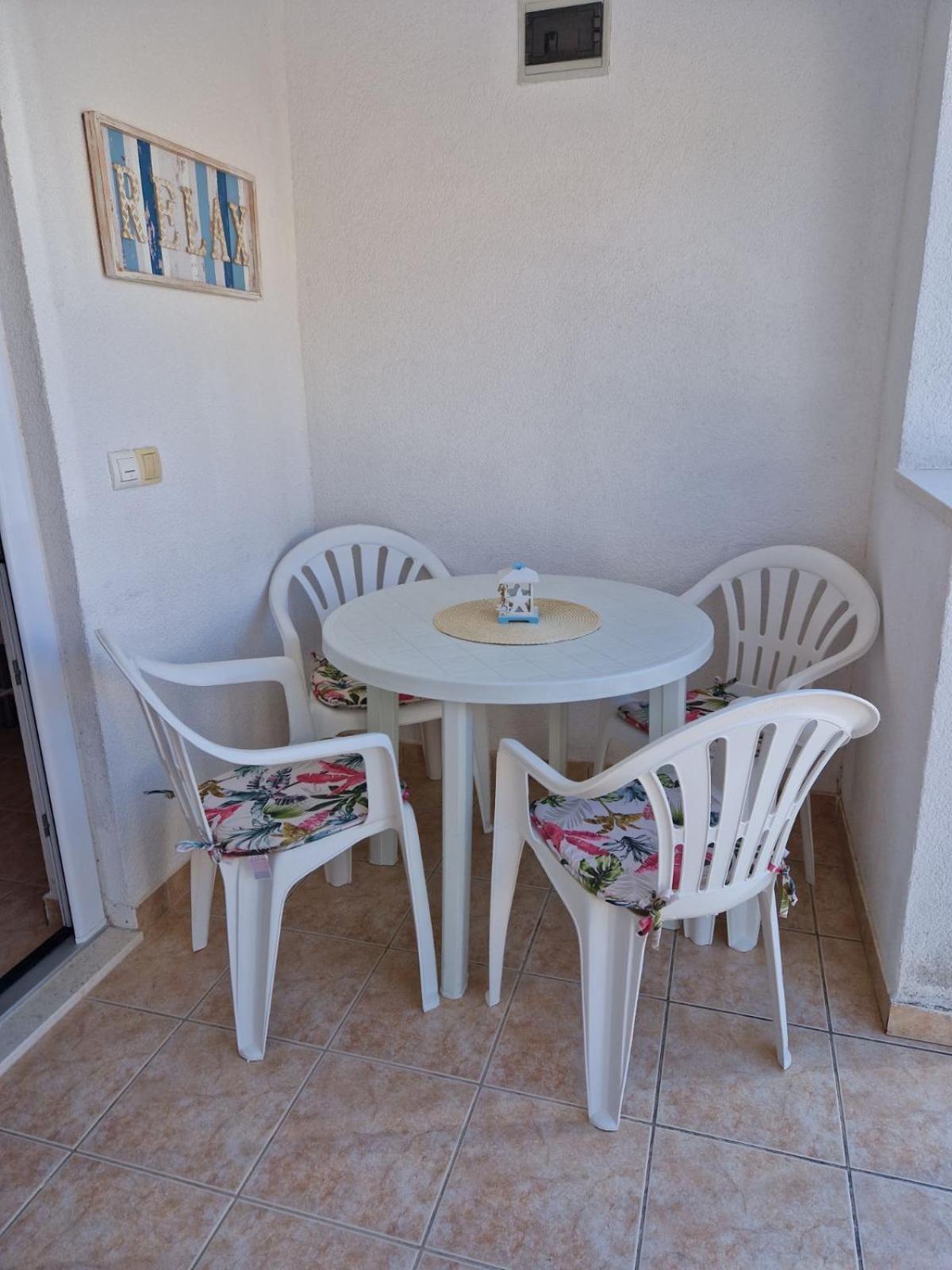 Apartmani Meri Ražanj 外观 照片
